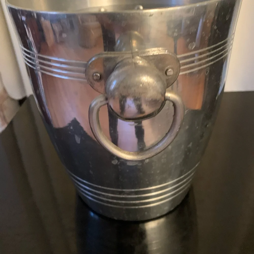 Vintage MOËT CHANDON Champagne/Wine bucket